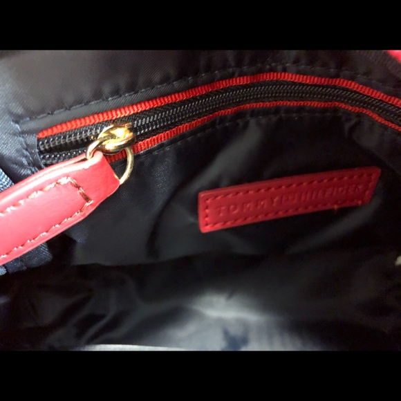 Brand New Red Crossbody Tommy - Picture 4 of 8